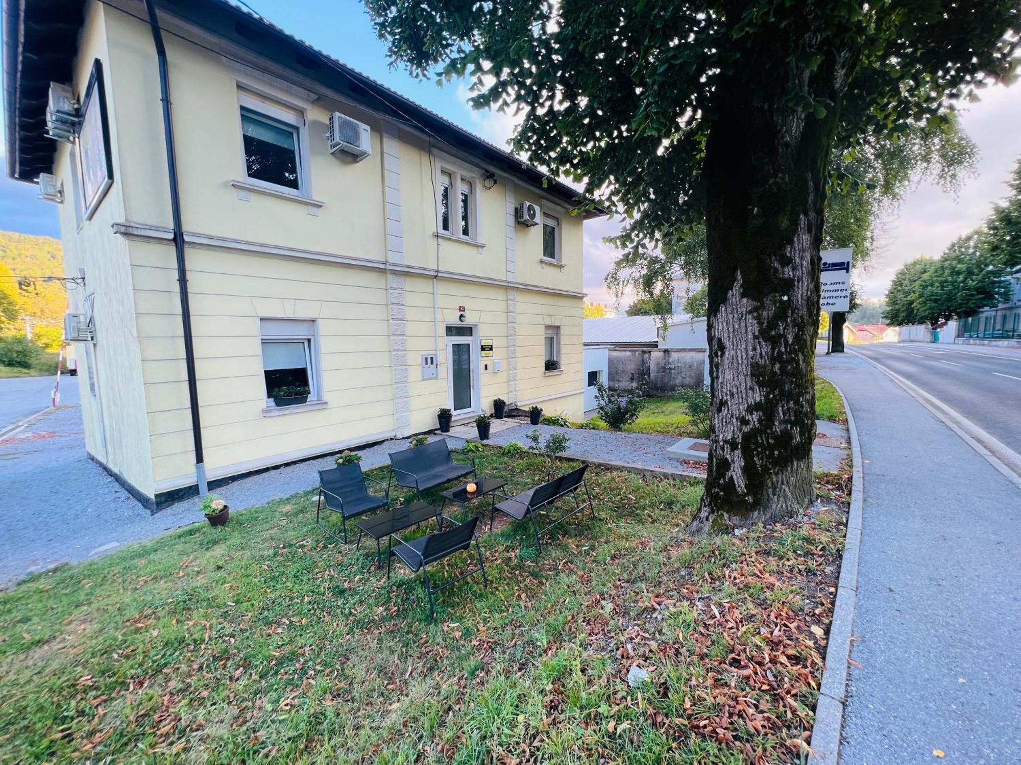 Lemonwood House Hotel Postojna Exterior photo